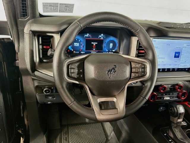 Certified 2025 Ford Bronco Big Bend w/ Black Diamond Package AWD/4WD image 31