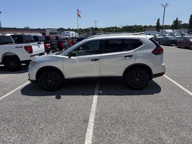 Used 2018 Nissan Rogue SV w/ Premium Package AWD/4WD image 5