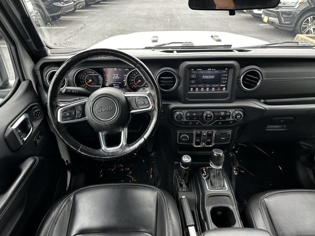 Used 2020 Jeep Wrangler Unlimited Sahara w/ Dual Top Group AWD/4WD image 13