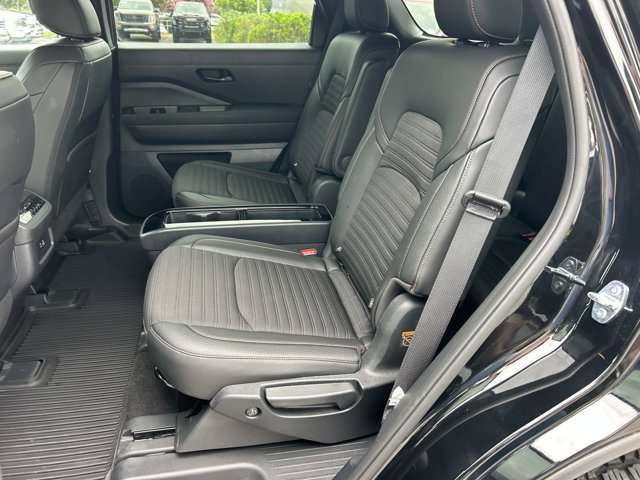 Used 2025 Nissan Pathfinder Rock Creek AWD/4WD image 21