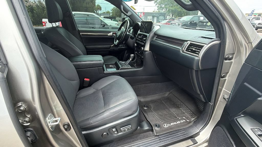 Used 2023 Lexus GX 460 Premium AWD/4WD image 27