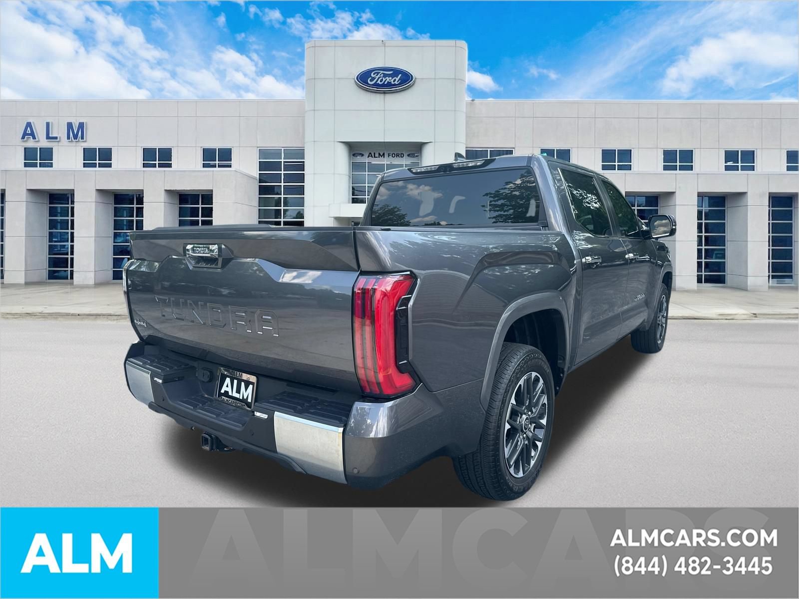 Used 2024 Toyota Tundra Limited AWD/4WD image 5
