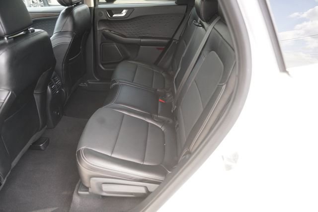 Certified 2020 Ford Escape Titanium w/ Titanium Premium Package 2.0 AWD/4WD image 13
