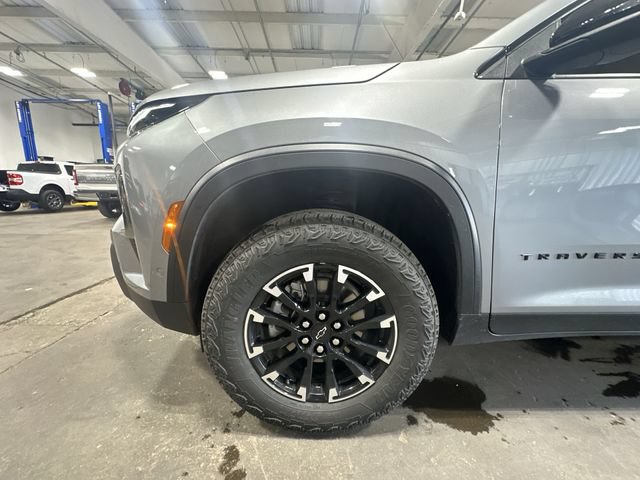 Used 2025 Chevrolet Traverse Z71 w/ Enhanced Driving Package AWD/4WD image 23
