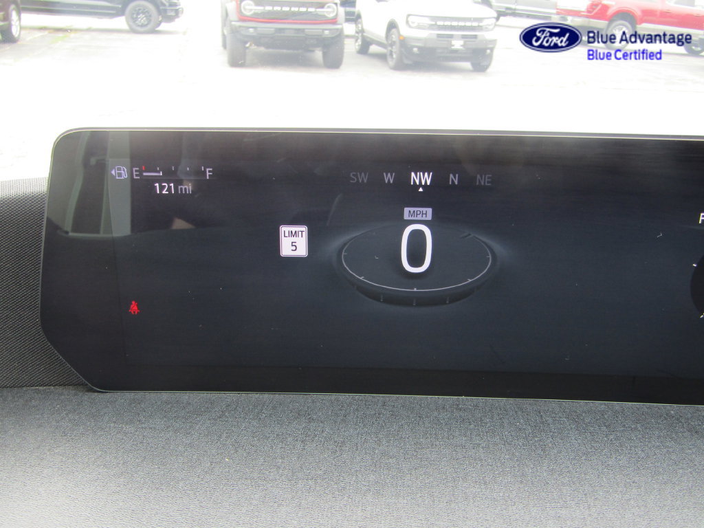 Certified 2025 Ford Expedition Active AWD/4WD image 26
