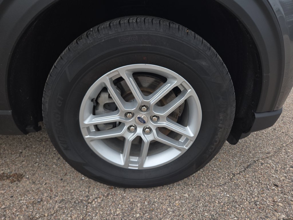 Certified 2025 Ford Explorer Active AWD/4WD image 20