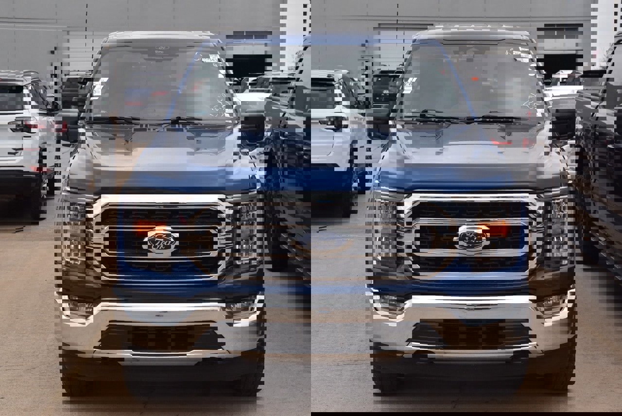 Certified 2022 Ford F150 XLT w/ Equipment Group 302A High image 3