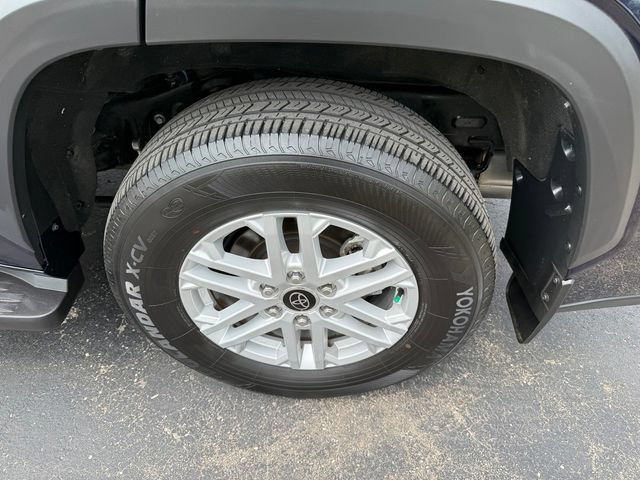Used 2024 Toyota Sequoia SR5 AWD/4WD image 6