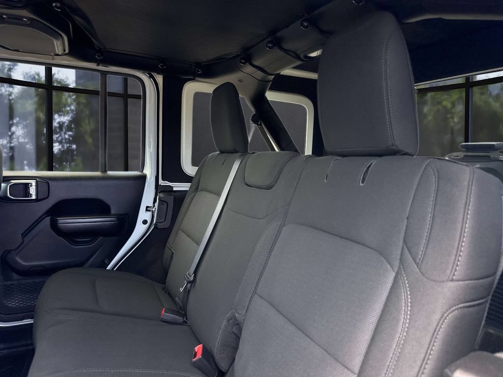 Used 2021 Jeep Wrangler Unlimited Sport AWD/4WD image 15
