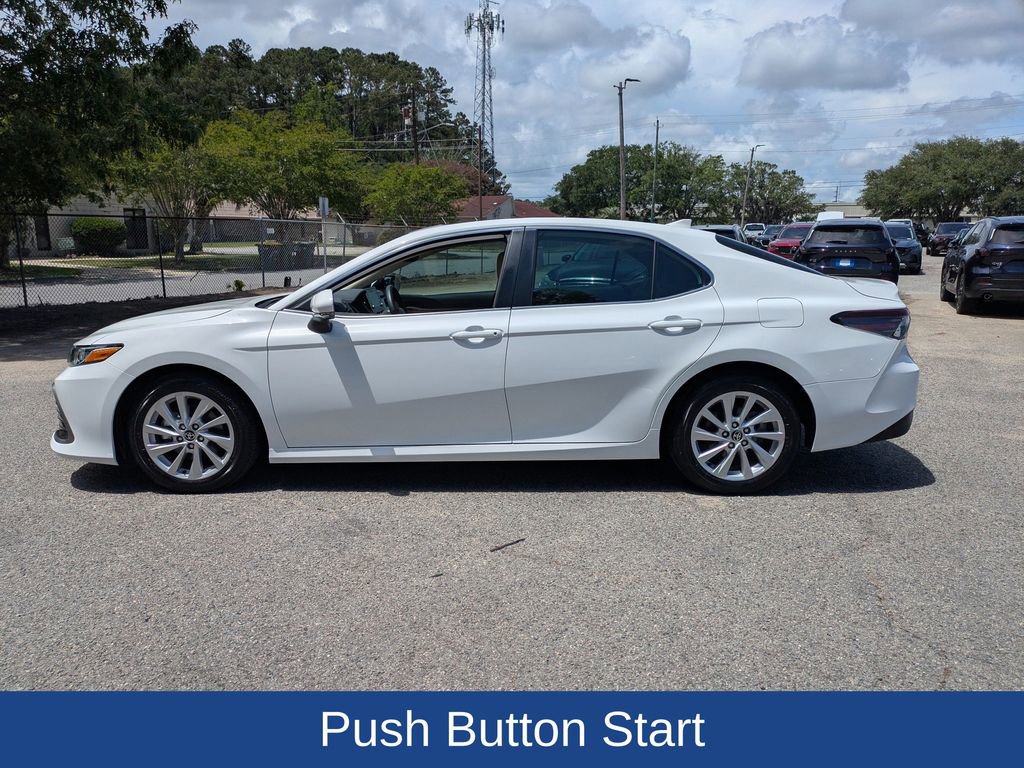 Used 2024 Toyota Camry LE w/ Convenience Package FWD image 8