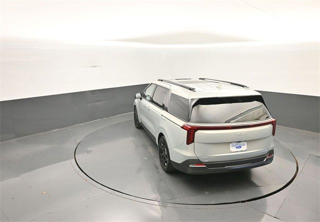 Used 2025 Kia Carnival SX Prestige image 19