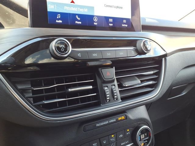 Certified 2020 Ford Escape Titanium image 22