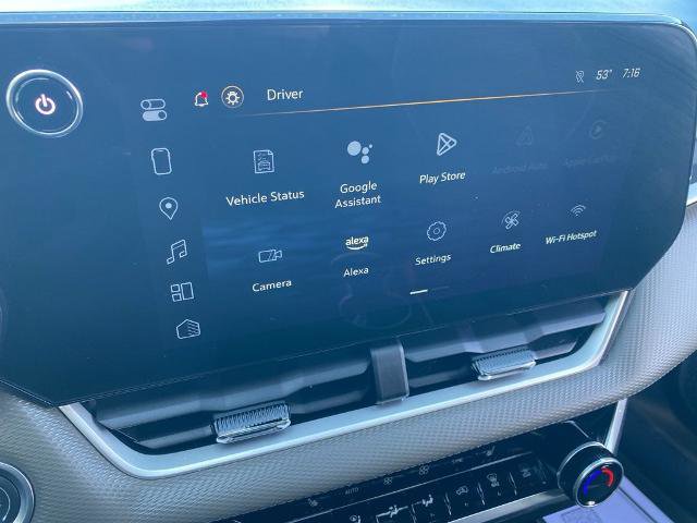 Used 2025 Chevrolet Equinox LT w/ Convenience Package II image 32