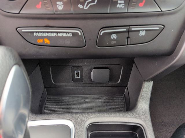 Certified 2019 Ford Escape SE image 33