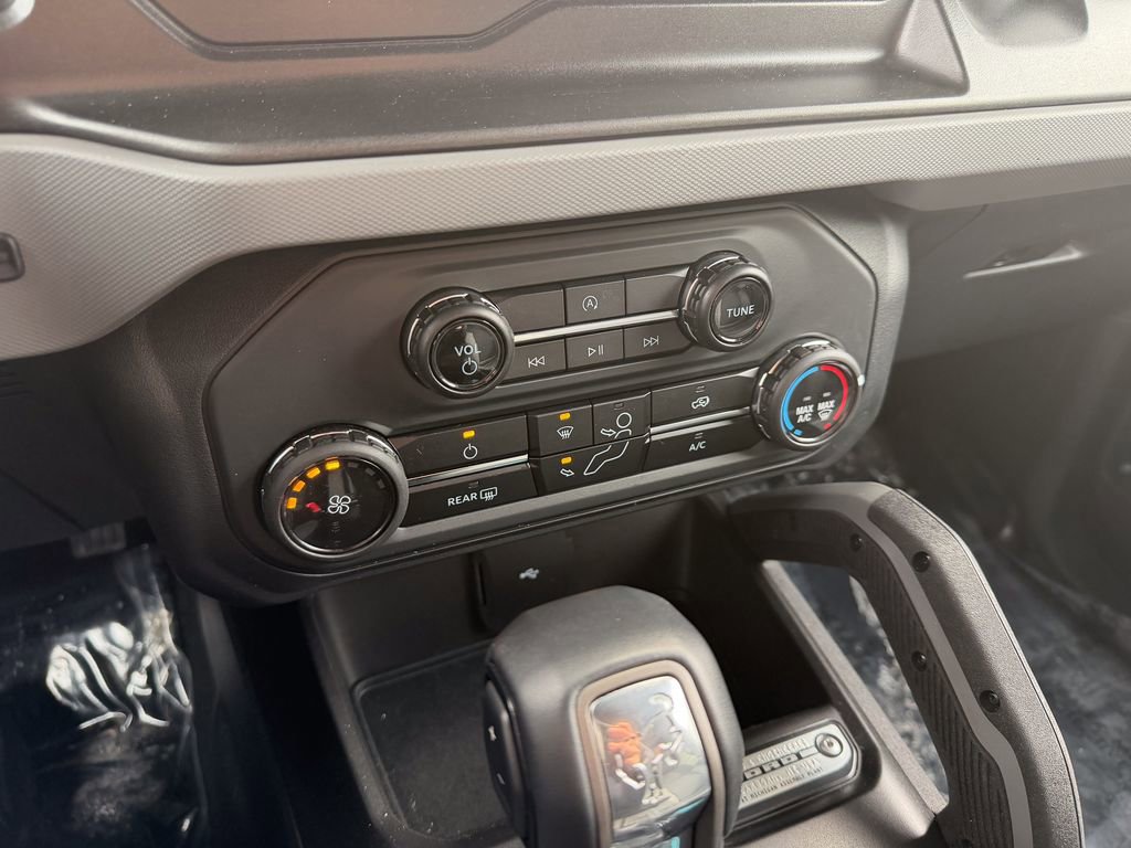 Certified 2023 Ford Bronco Big Bend image 18