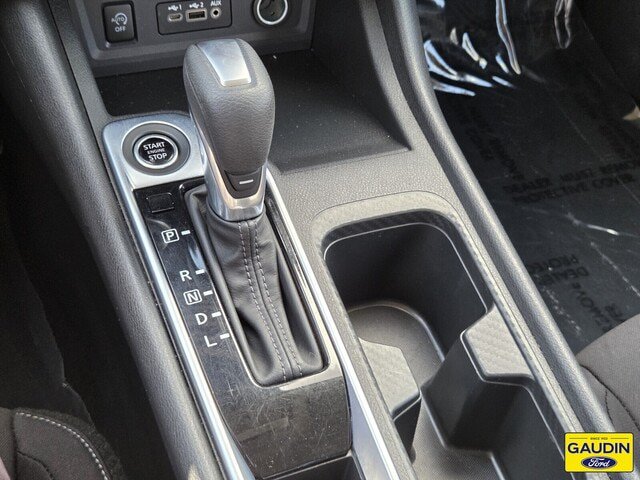 Used 2025 Nissan Sentra SV w/ All-Weather Package FWD image 24