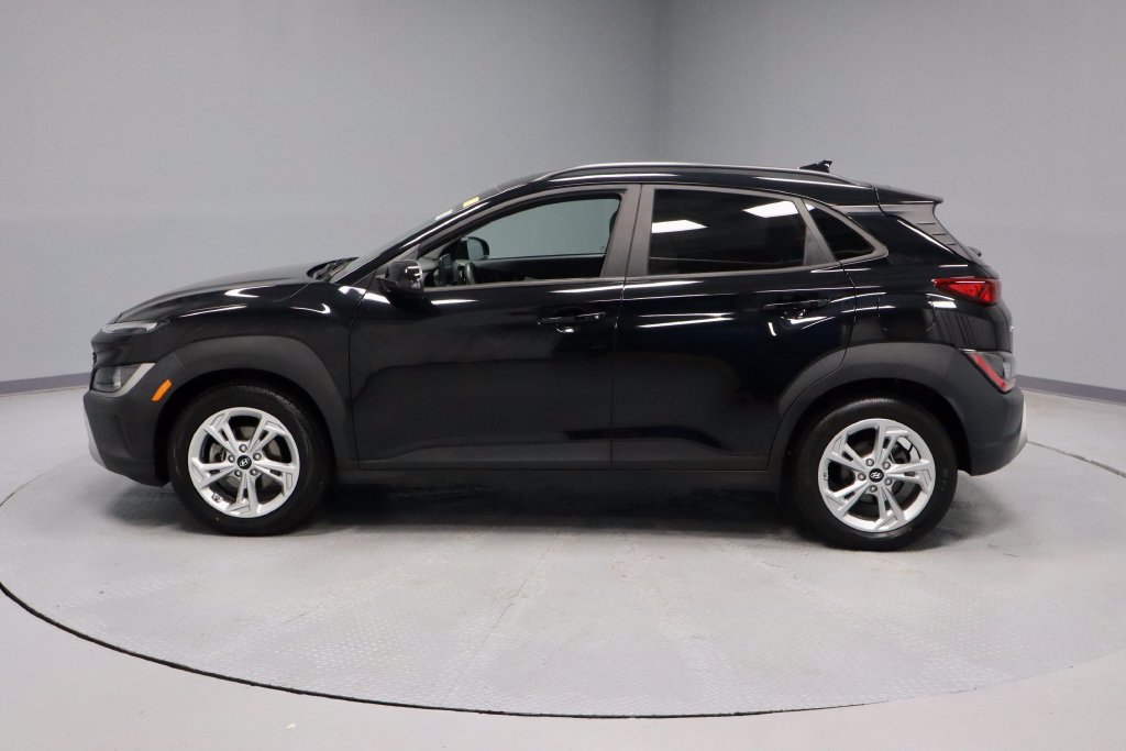 Used 2023 Hyundai Kona SEL w/ Cargo Package FWD image 6