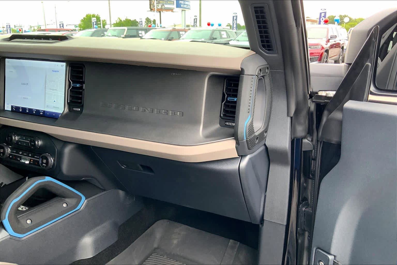 Certified 2024 Ford Bronco Wildtrak AWD/4WD image 18