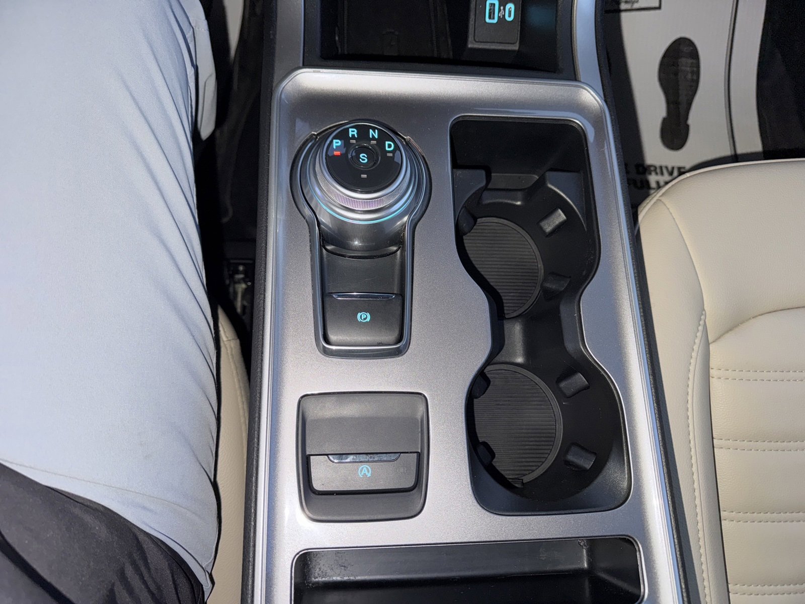 Certified 2024 Ford Edge SEL w/ Convenience Package image 32