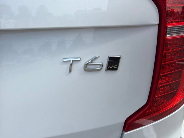 Used 2022 Volvo XC90 T6 Momentum AWD/4WD image 34