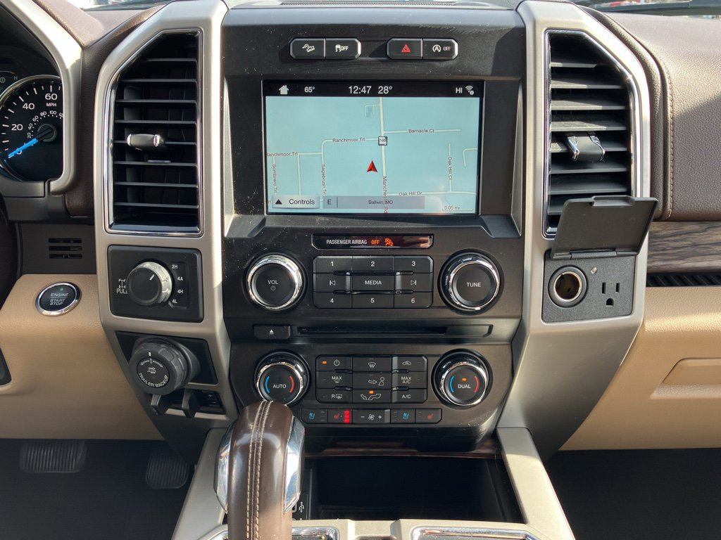 Certified 2018 Ford F150 Lariat w/ Equipment Group 501A Mid image 24