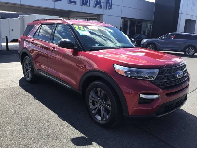 Certified 2022 Ford Explorer XLT w/ Equipment Group 202A