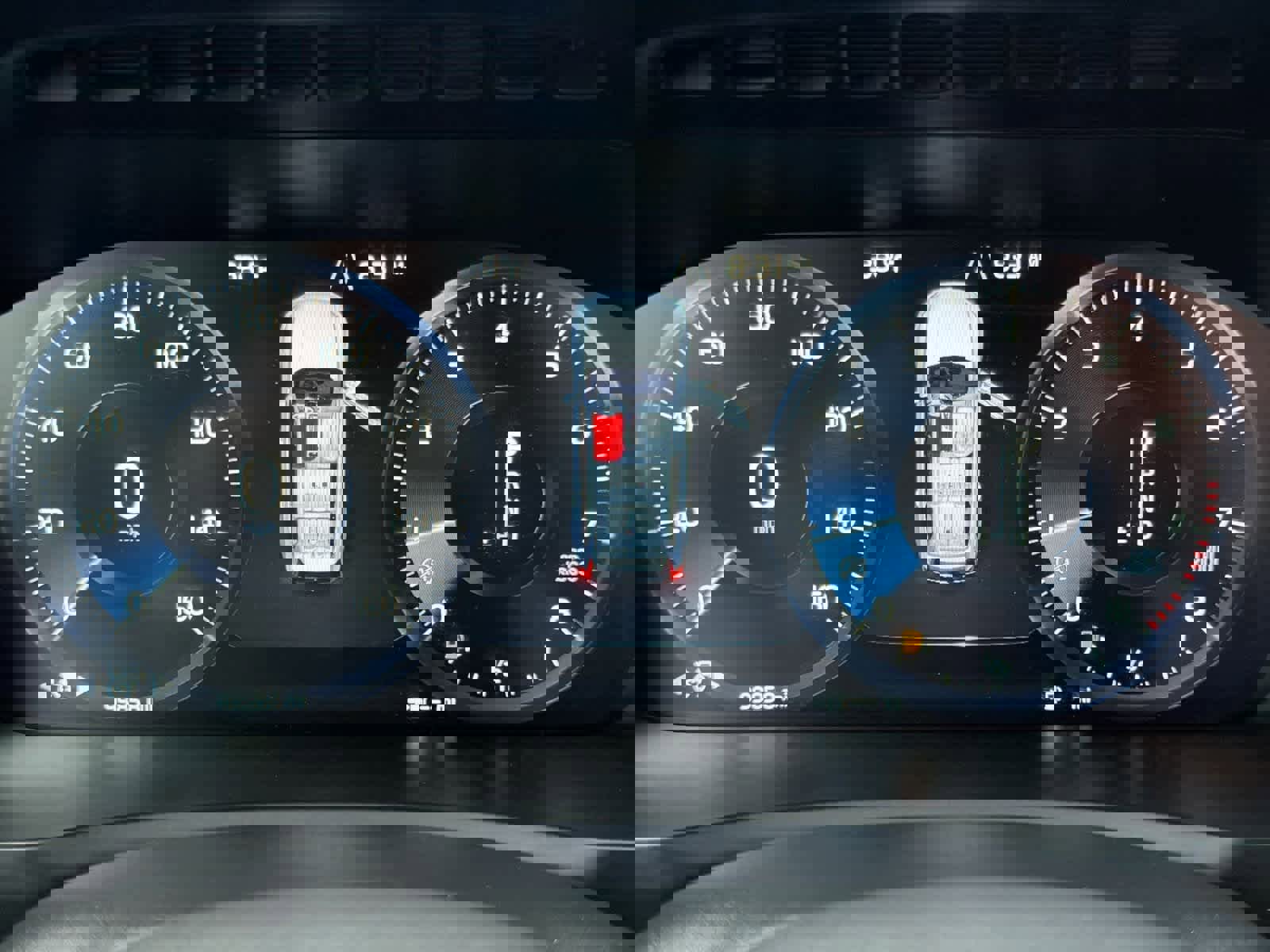 Used 2018 Volvo XC90 T6 Momentum w/ Convenience Package image 34