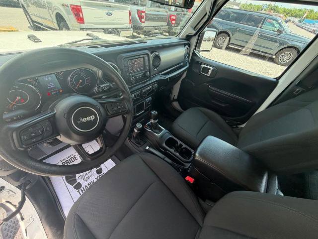 Used 2020 Jeep Wrangler Sport AWD/4WD image 12