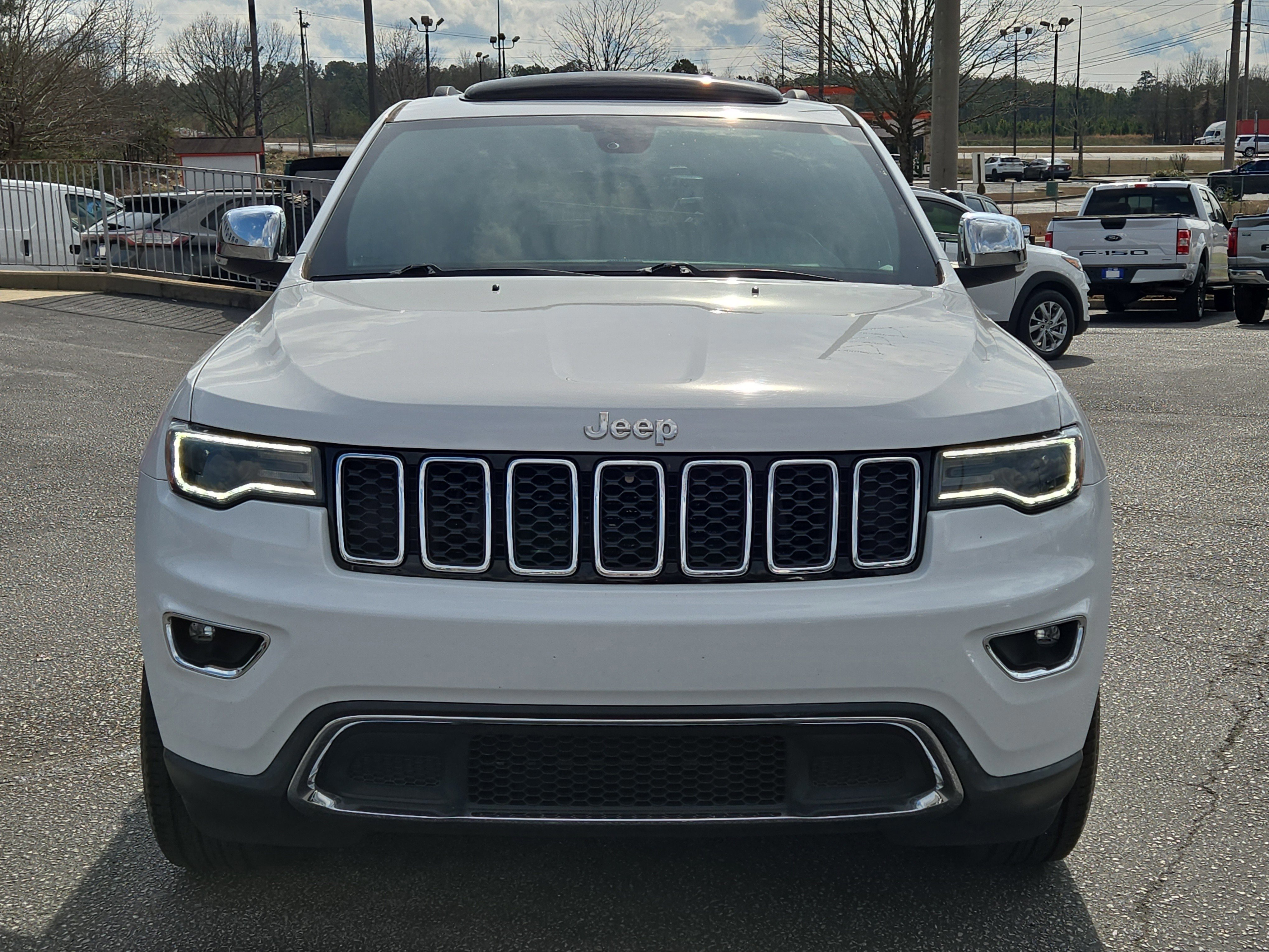 Used 2019 Jeep Grand Cherokee Limited w/ Luxury Group II image 11
