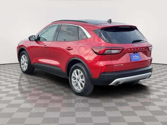 Certified 2023 Ford Escape Active w/ Tech Pack #2 AWD/4WD image 3
