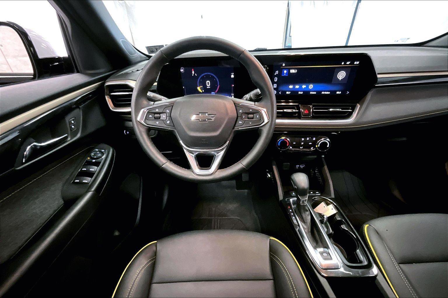 Used 2025 Chevrolet TrailBlazer ACTIV w/ Driver Confidence Package image 7