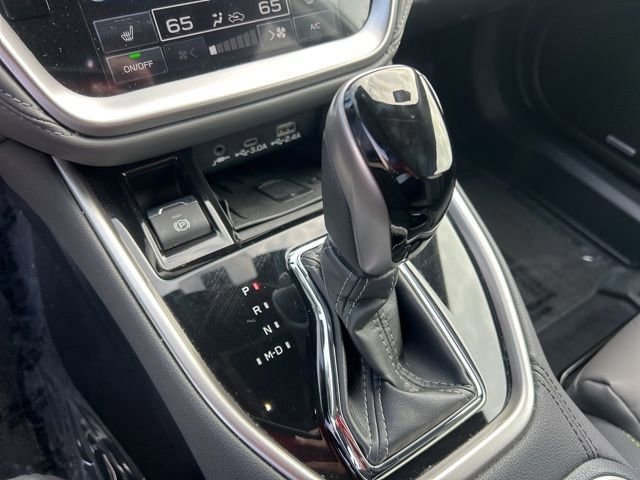 Used 2025 Subaru Outback Onyx Edition image 26