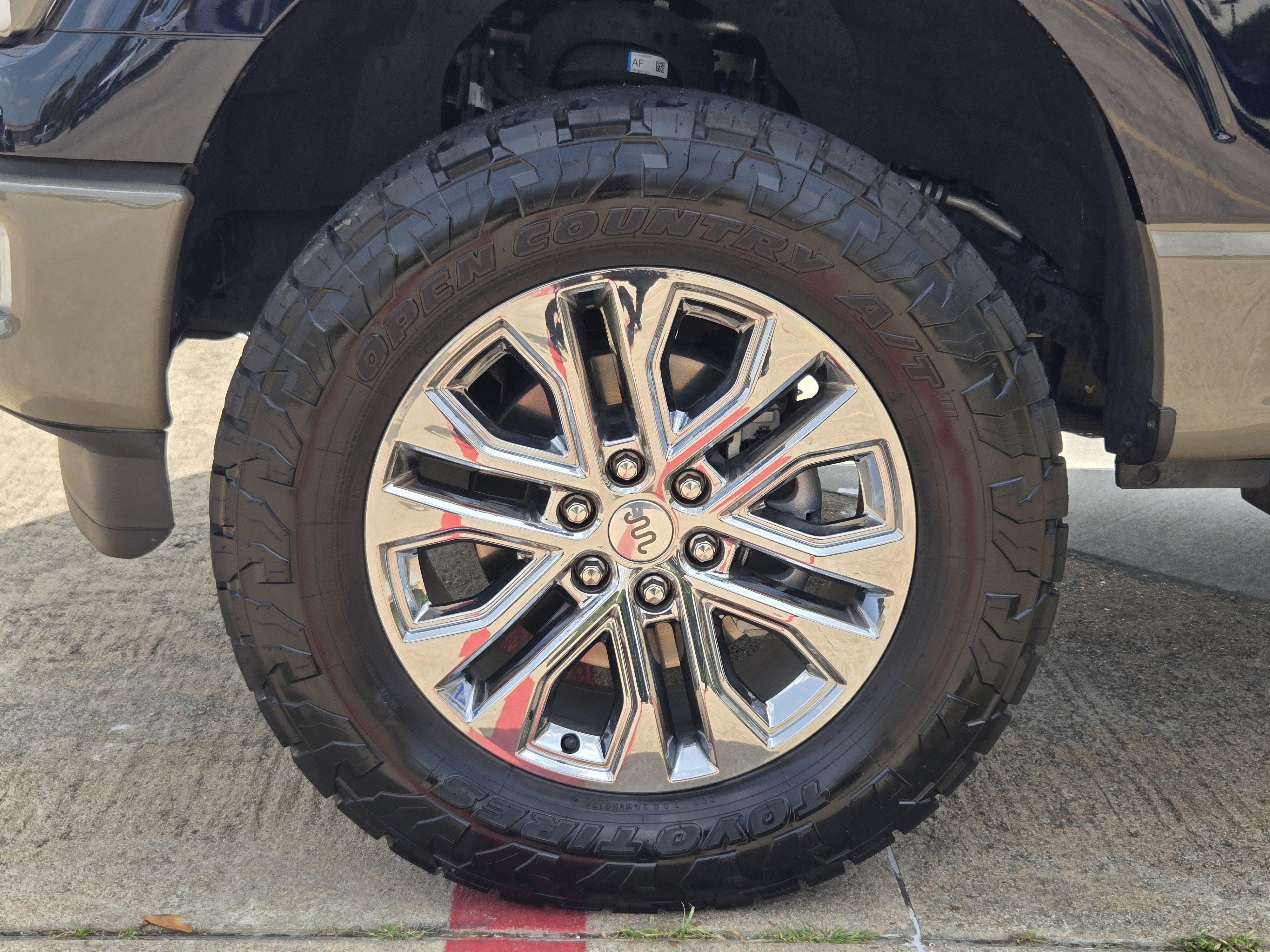 Certified 2025 Ford F150 King Ranch w/ FX4 Off-Road Package AWD/4WD image 7
