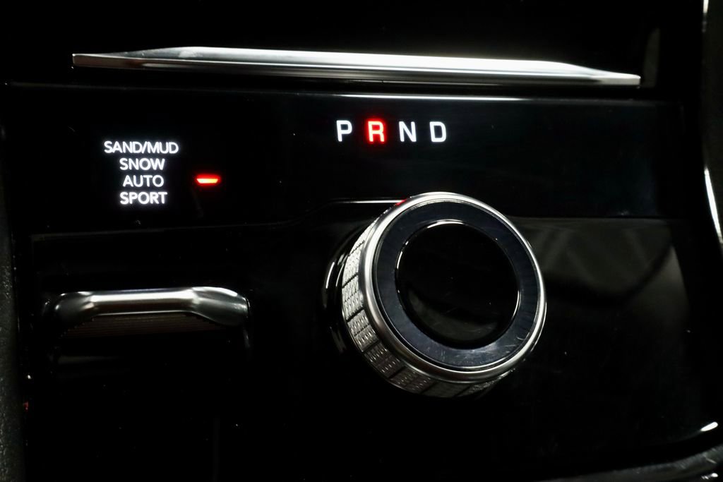 Used 2023 Jeep Grand Cherokee Limited image 32