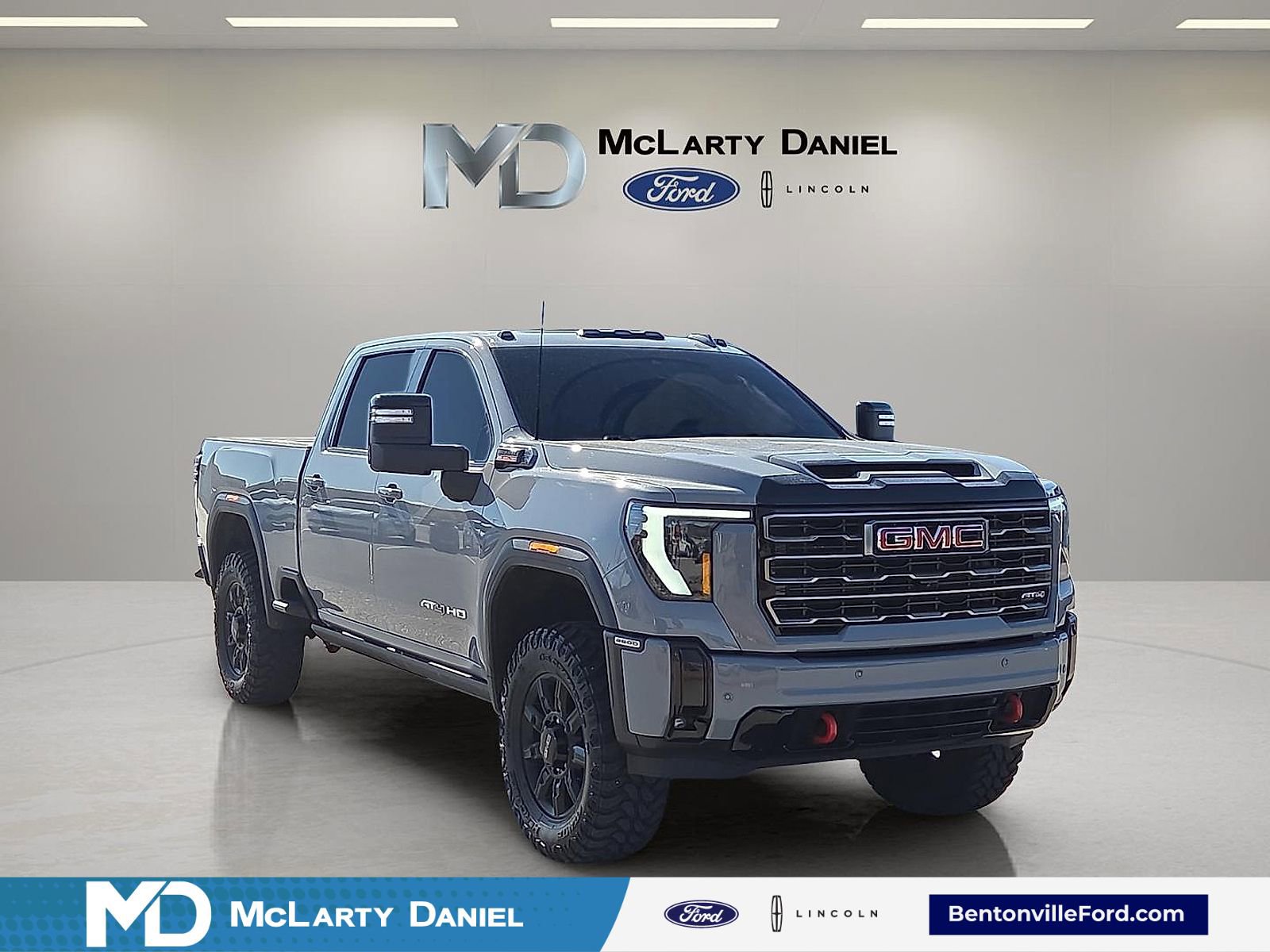 Used 2025 GMC Sierra 2500 AT4 w/ AT4 Premium Plus Package image 1