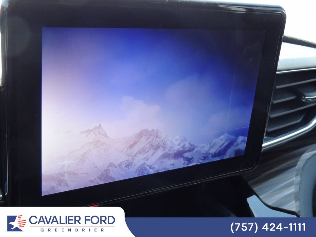 Certified 2023 Ford Explorer Limited w/ Equipment Group 301A AWD/4WD image 12