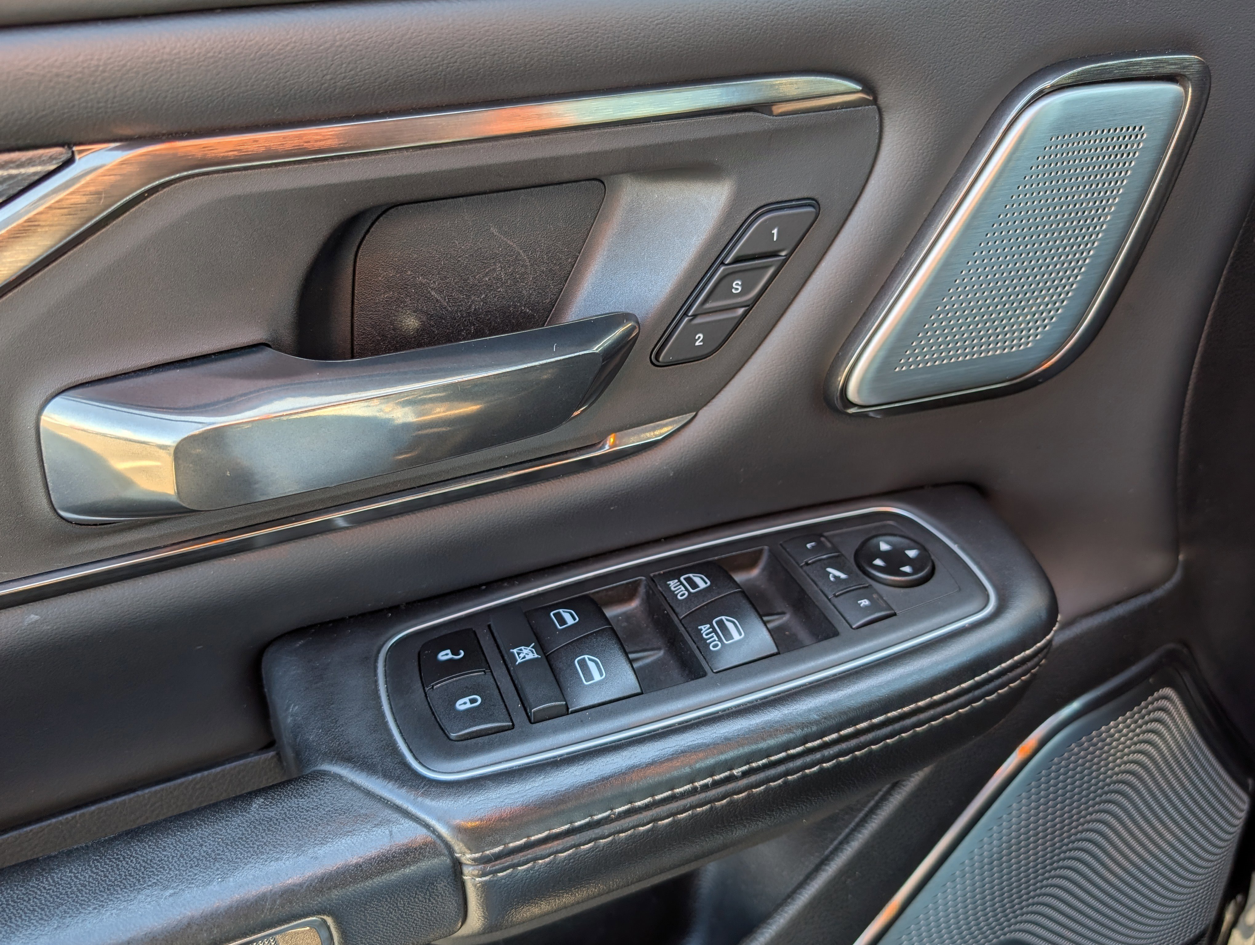 Used 2021 RAM 1500 Limited w/ Night Edition image 19