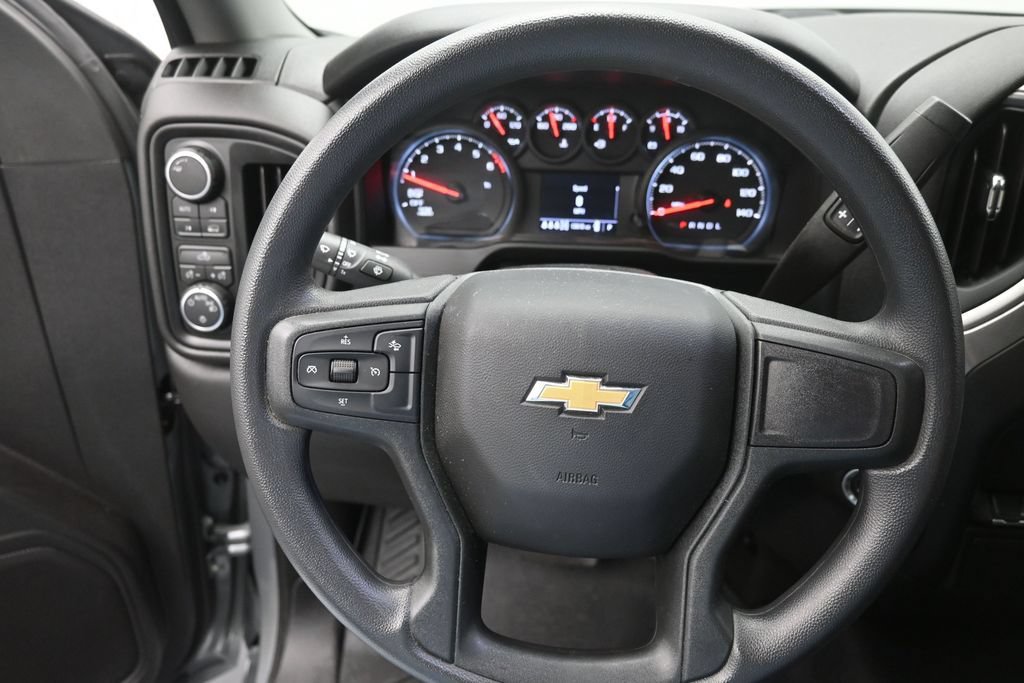 Used 2026 Chevrolet Silverado 1500 Custom AWD/4WD image 3