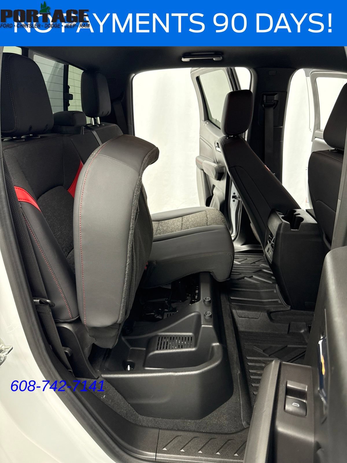 Used 2024 Chevrolet Colorado Z71 w/ Z71 Convenience Package 2 AWD/4WD image 36