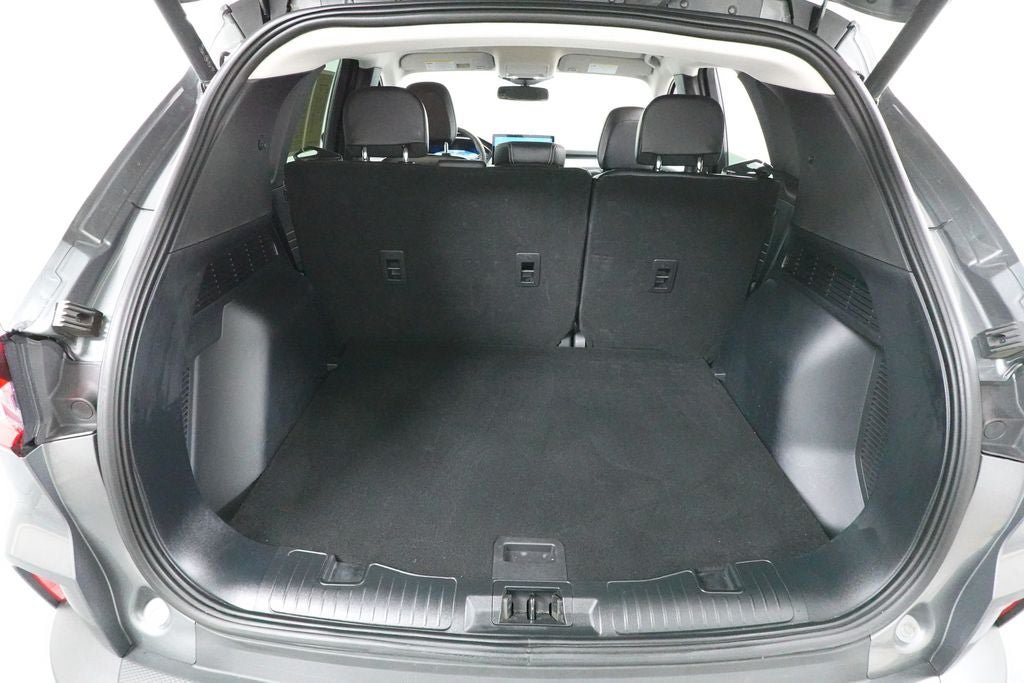 Certified 2025 Ford Escape Platinum AWD/4WD image 29