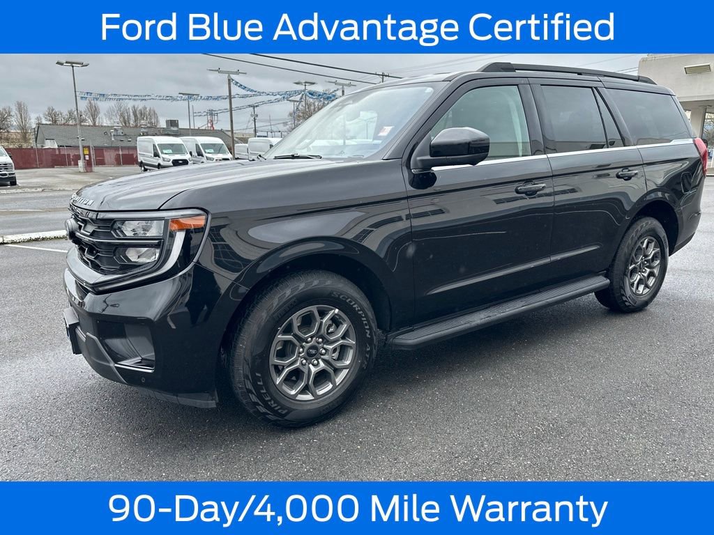 Certified 2025 Ford Expedition Active image 3