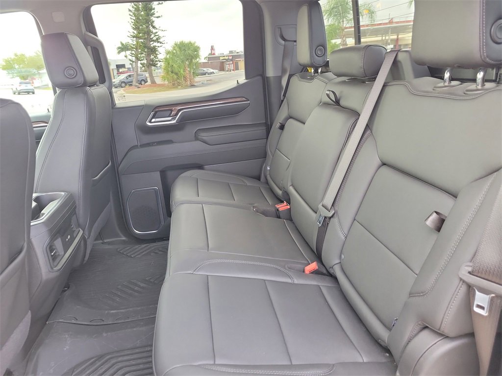 Used 2024 Chevrolet Silverado 1500 LT Trail Boss w/ Convenience Package II image 11