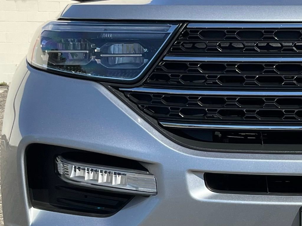 Certified 2022 Ford Explorer XLT w/ Equipment Group 202A image 92