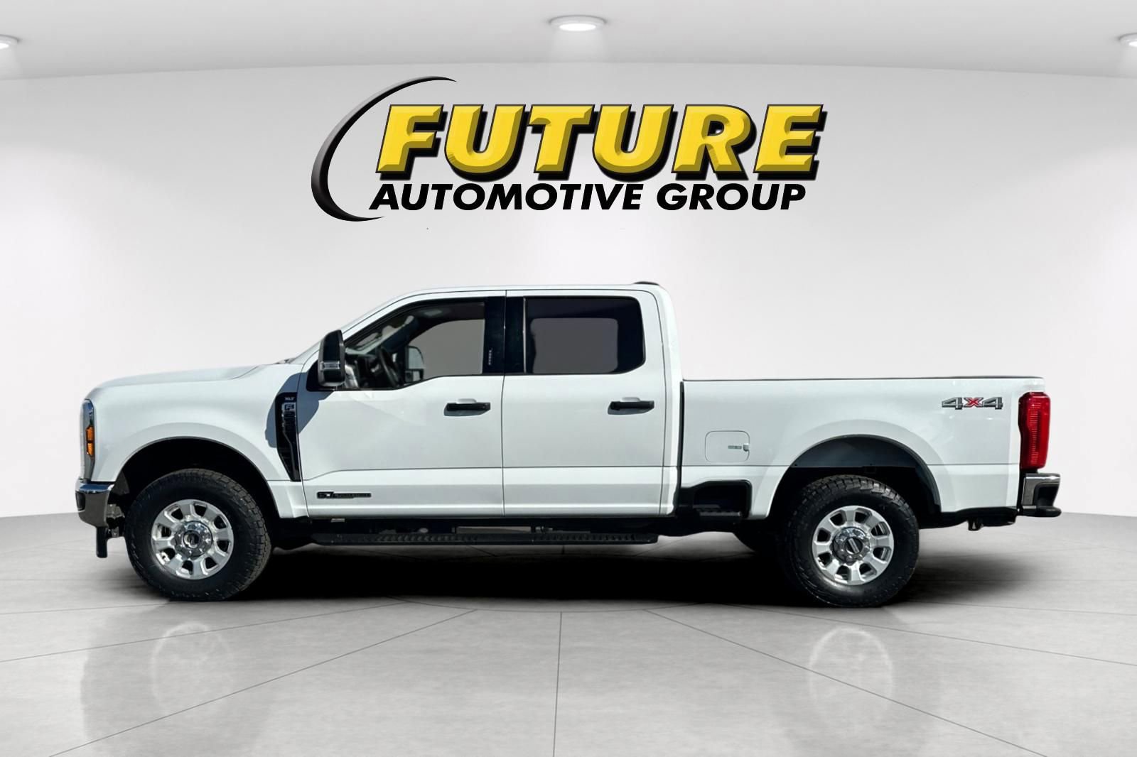 Certified 2024 Ford F250 XLT image 2
