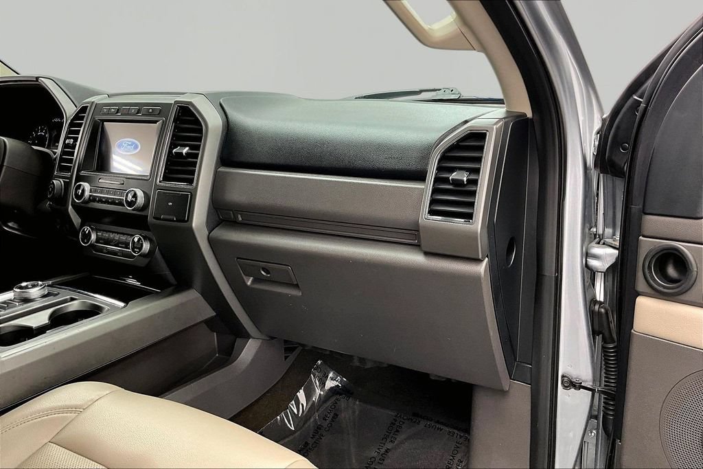 Certified 2020 Ford Expedition XLT w/ FX4 Off-Road Package AWD/4WD image 17