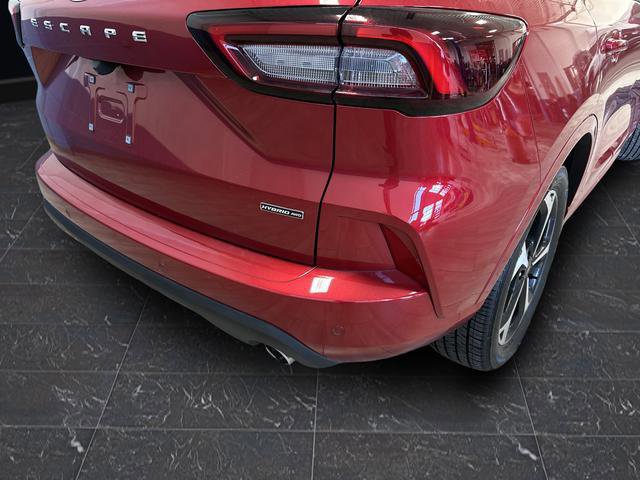 Certified 2025 Ford Escape ST-Line Elite image 36