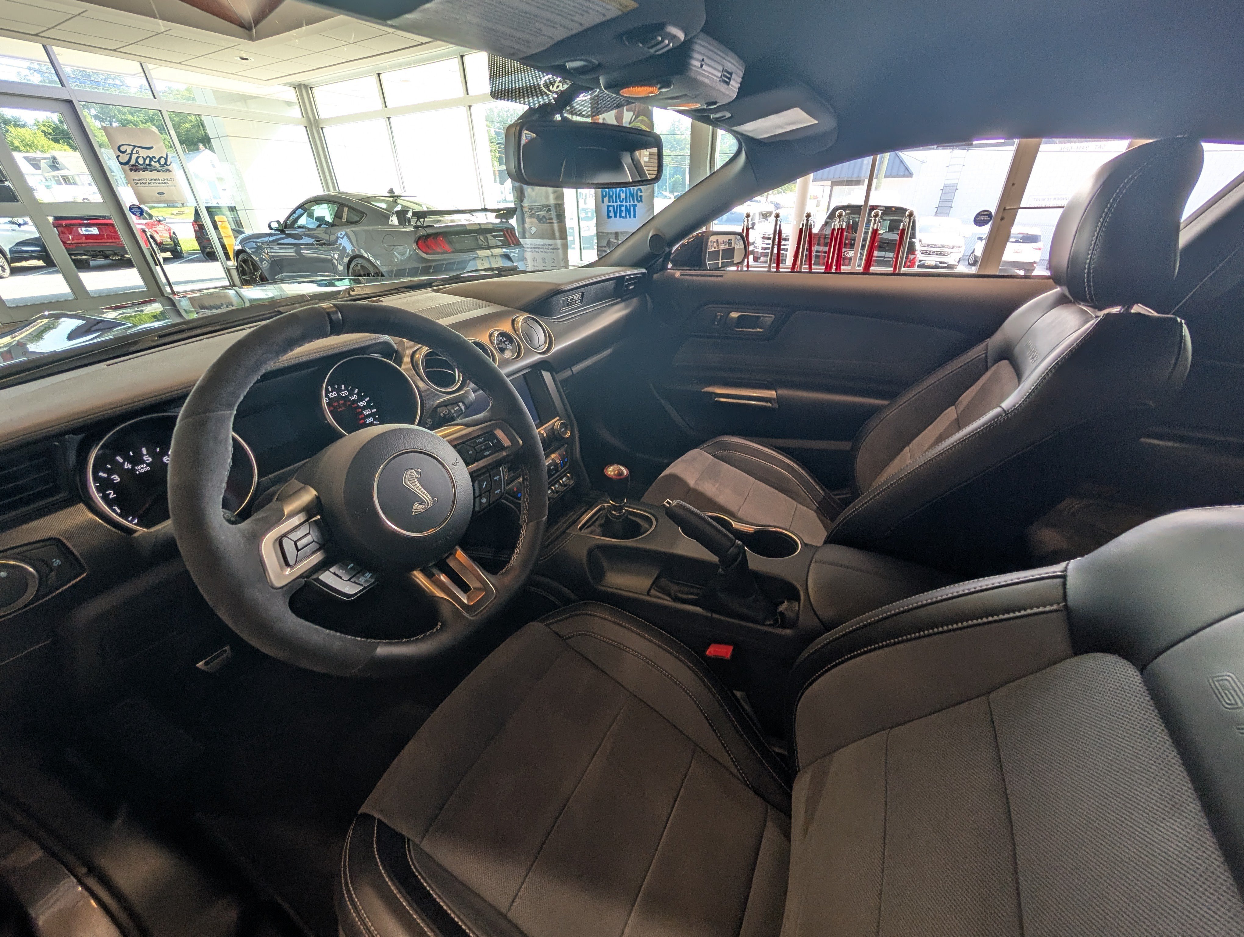Certified 2020 Ford Mustang Shelby GT350 w/ Technology Package RWD image 15