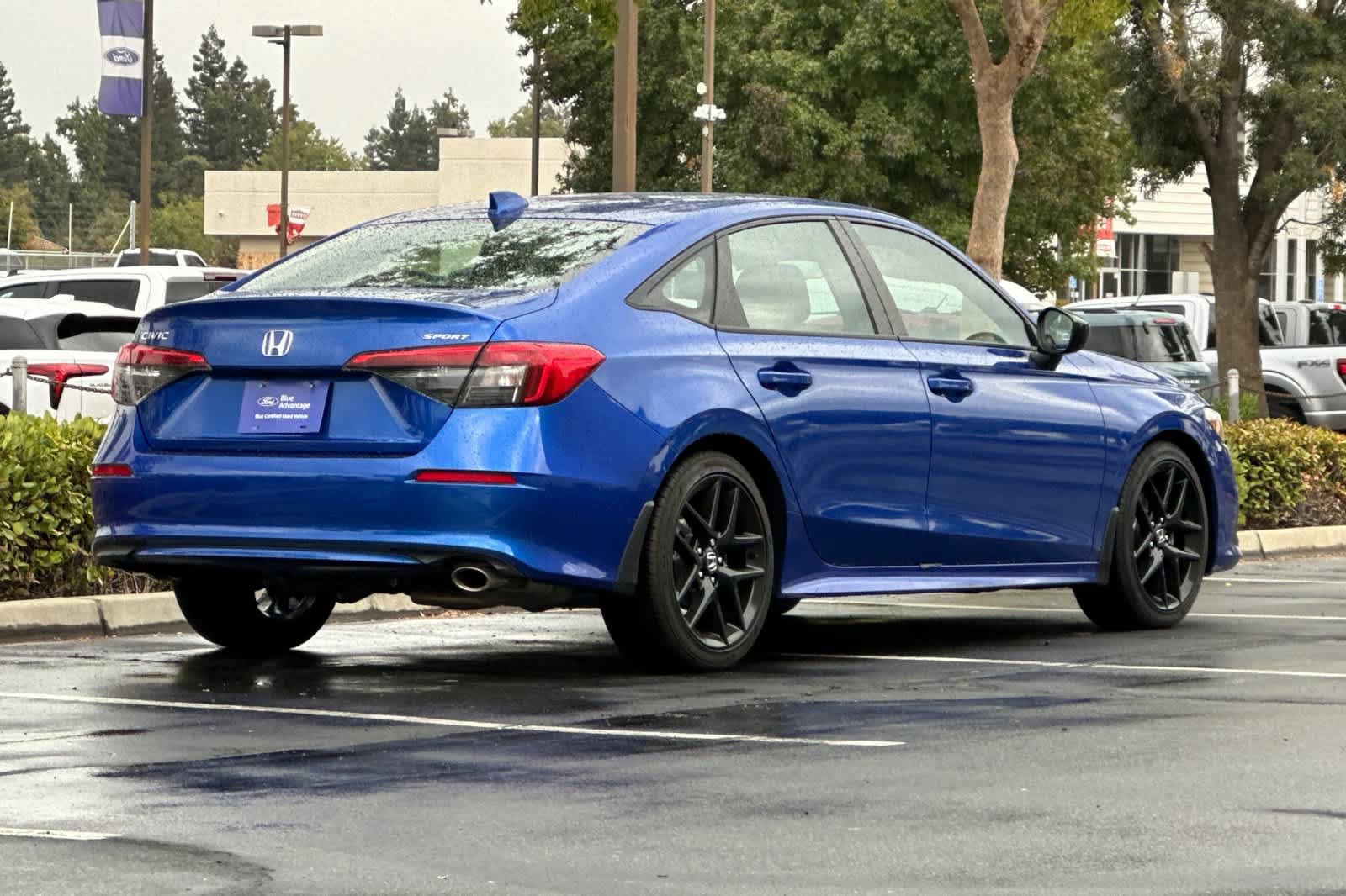 Used 2024 Honda Civic Sport image 2