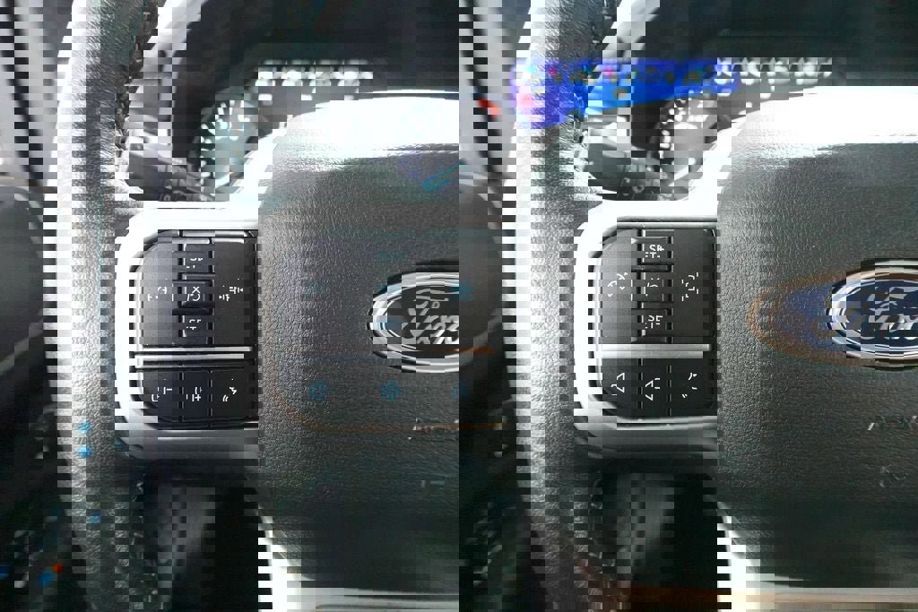 Certified 2024 Ford Expedition Max XLT image 12