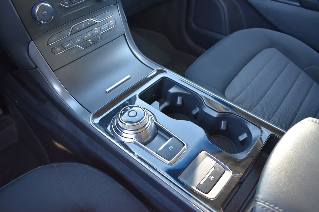 Certified 2020 Ford Edge SE FWD image 12